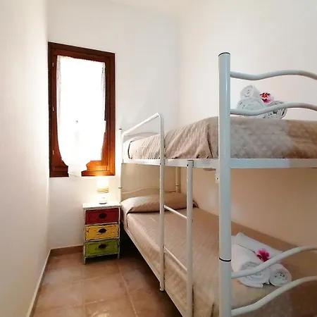 Rosy Two-bedroom With Pool