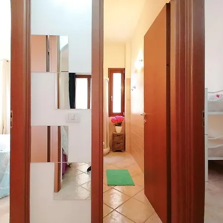 Semesterbostad Rosy Two-bedroom With Pool Porto Cervo