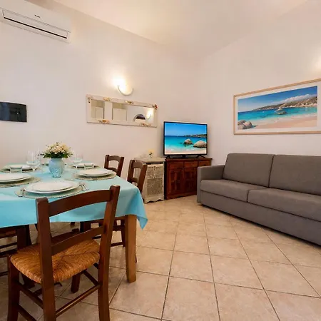 Holiday home Rosy Two-bedroom With Pool *