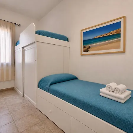 Rosy Two-bedroom With Pool Porto Cervo